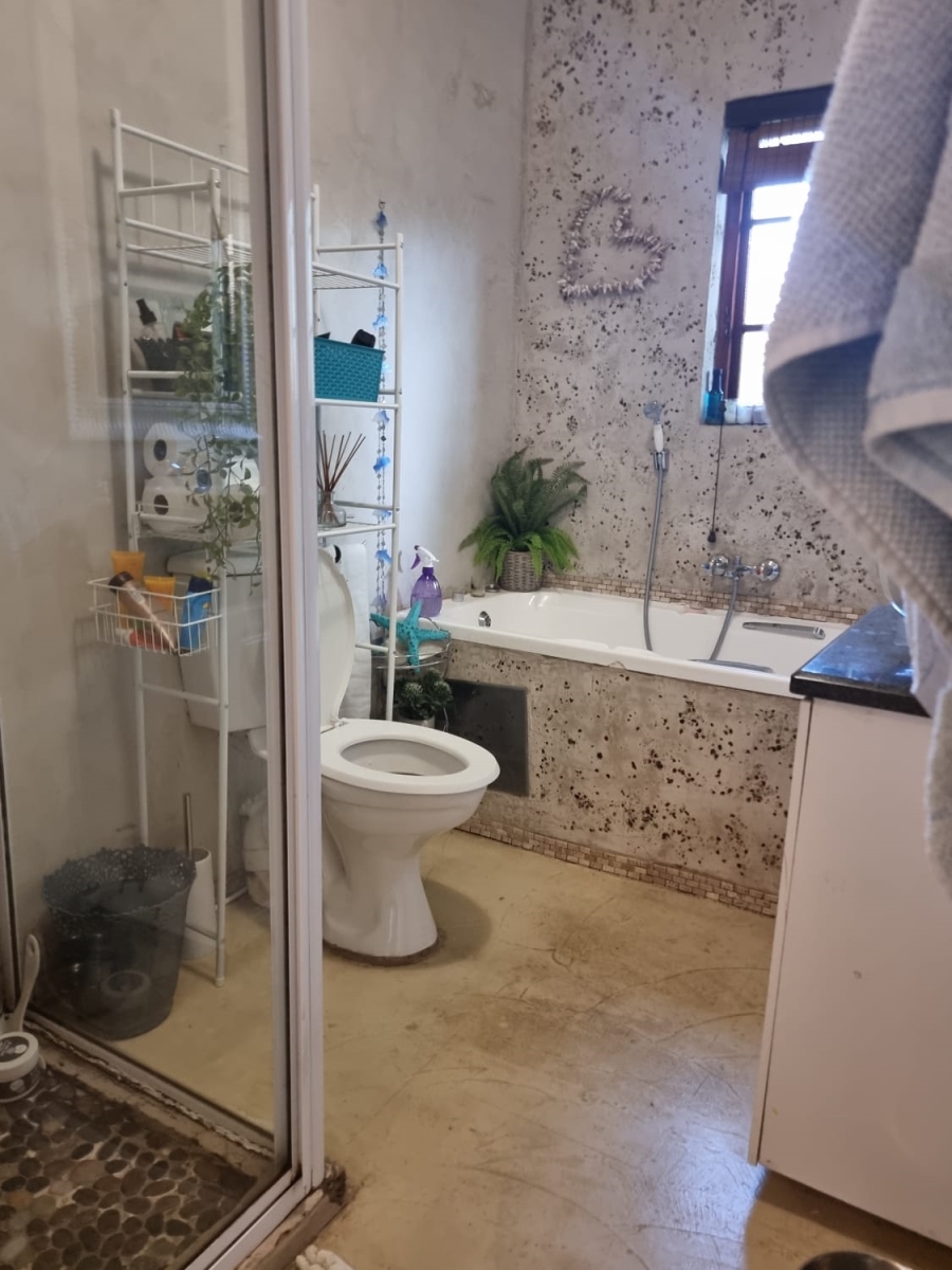 To Let 2 Bedroom Property for Rent in Douglasdale Gauteng
