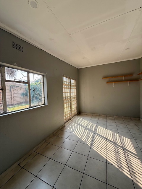To Let 3 Bedroom Property for Rent in Parkdene Gauteng
