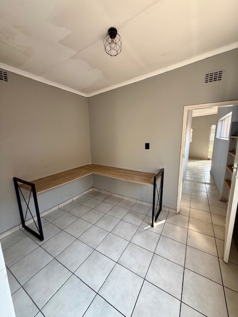 To Let 3 Bedroom Property for Rent in Parkdene Gauteng
