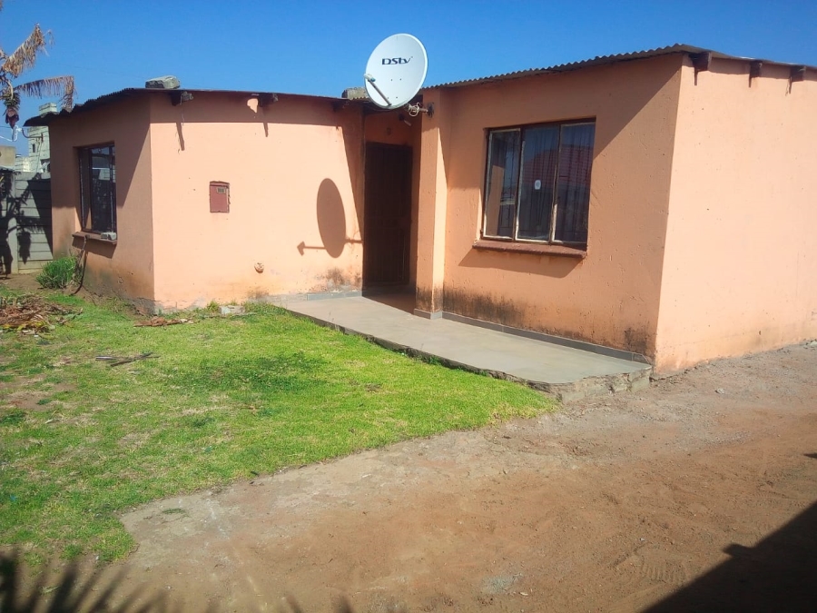 2 Bedroom Property for Sale in Etwatwa Gauteng