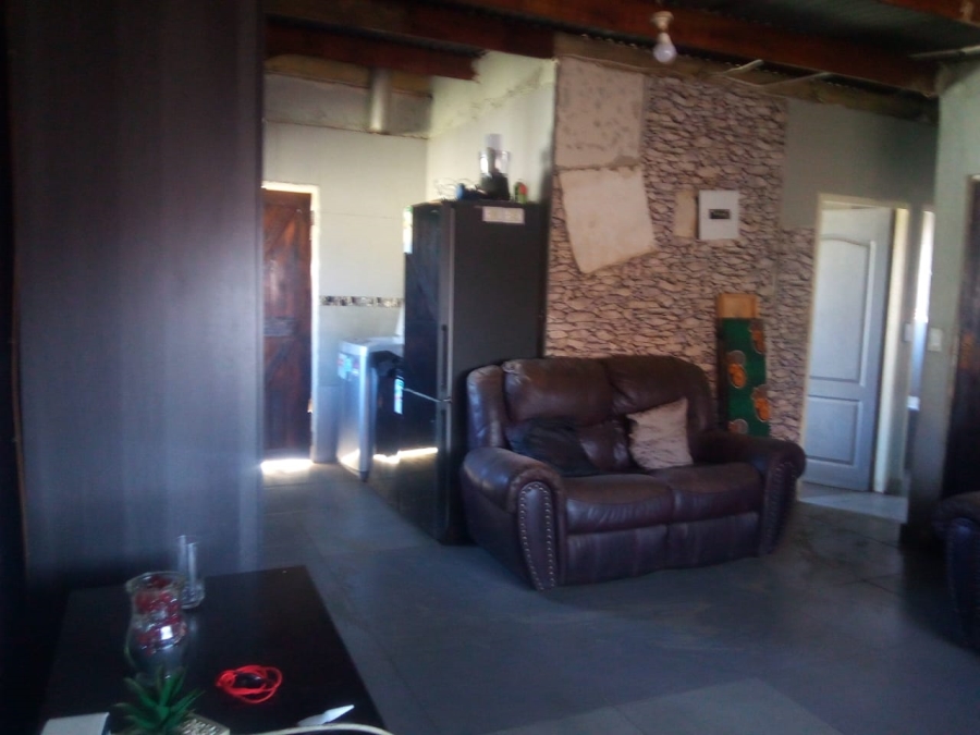 2 Bedroom Property for Sale in Etwatwa Gauteng