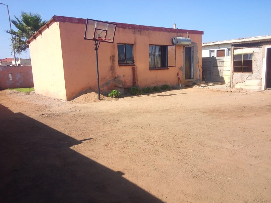 2 Bedroom Property for Sale in Etwatwa Gauteng