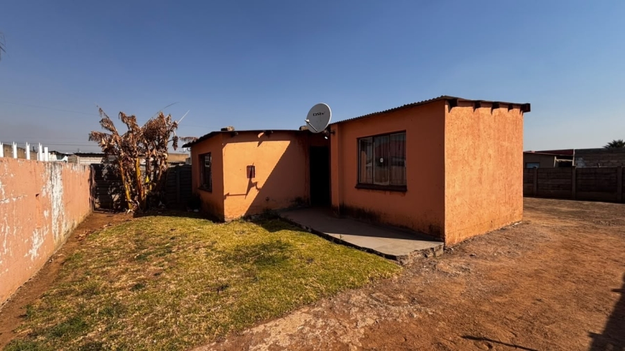 2 Bedroom Property for Sale in Etwatwa Gauteng