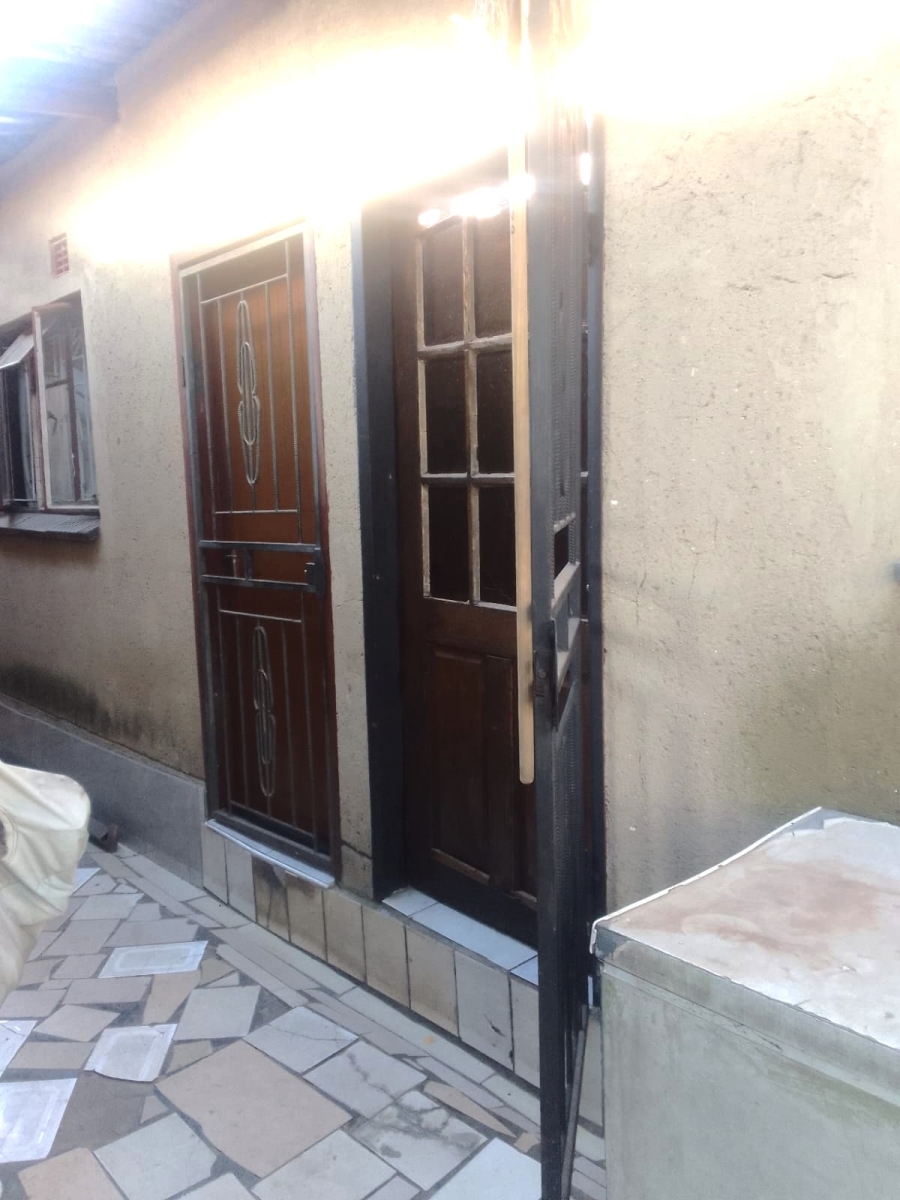 6 Bedroom Property for Sale in Esselenpark Gauteng
