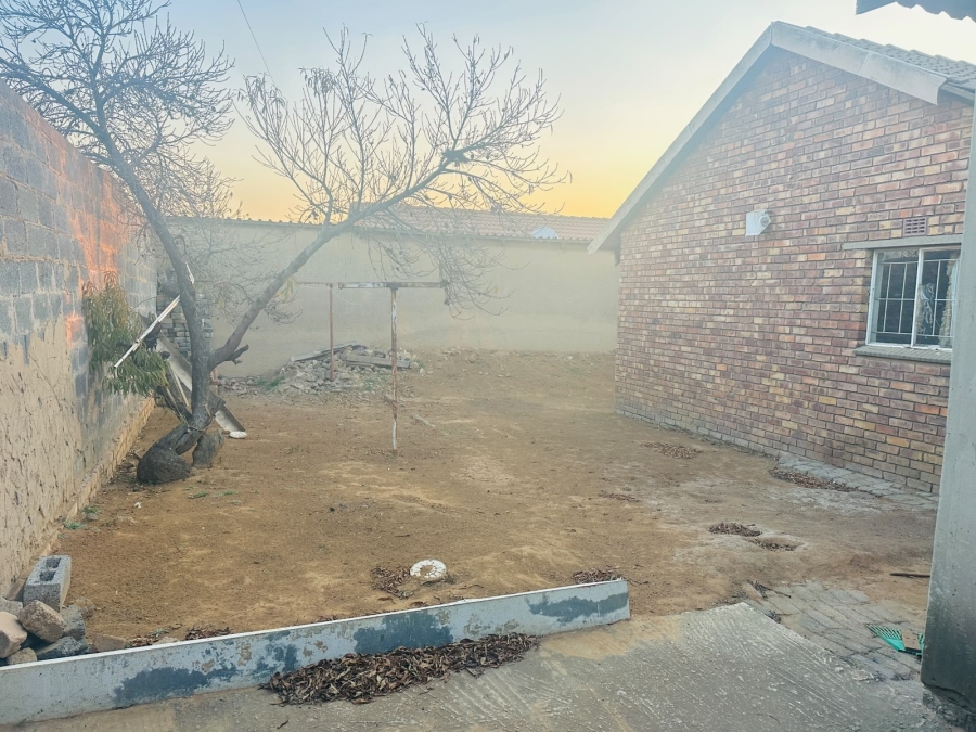 2 Bedroom Property for Sale in Kwa Thema Gauteng