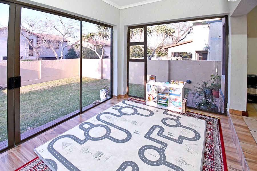4 Bedroom Property for Sale in Broadacres Gauteng