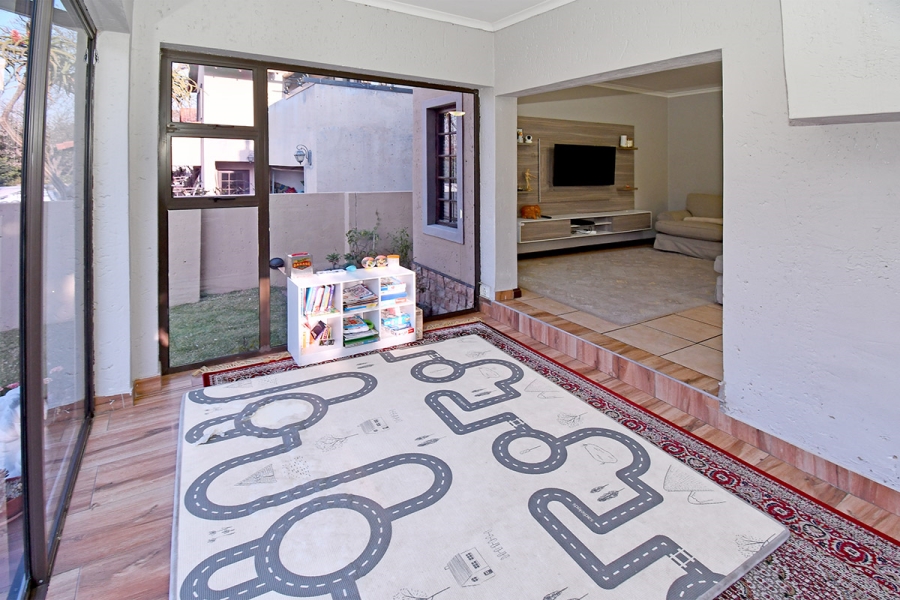 4 Bedroom Property for Sale in Broadacres Gauteng