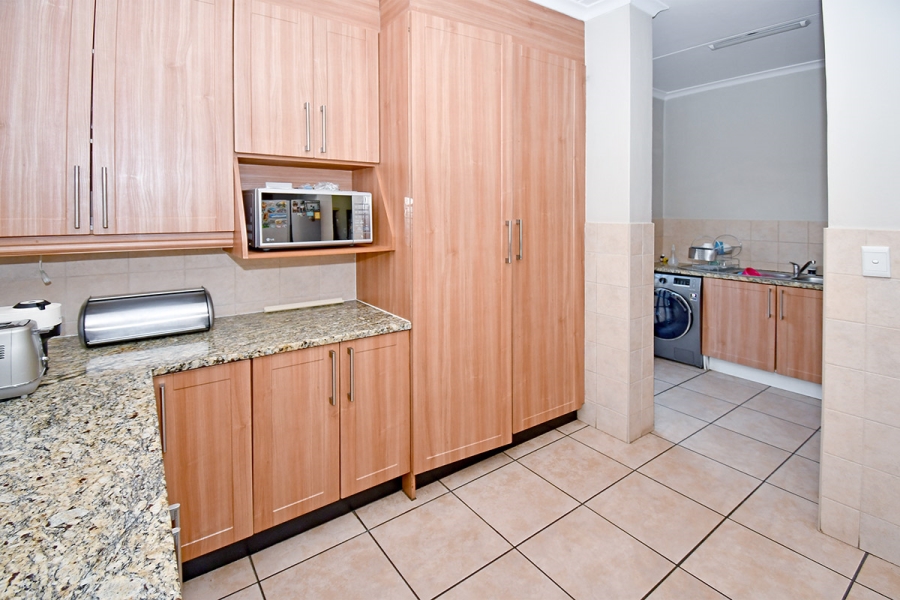 4 Bedroom Property for Sale in Broadacres Gauteng