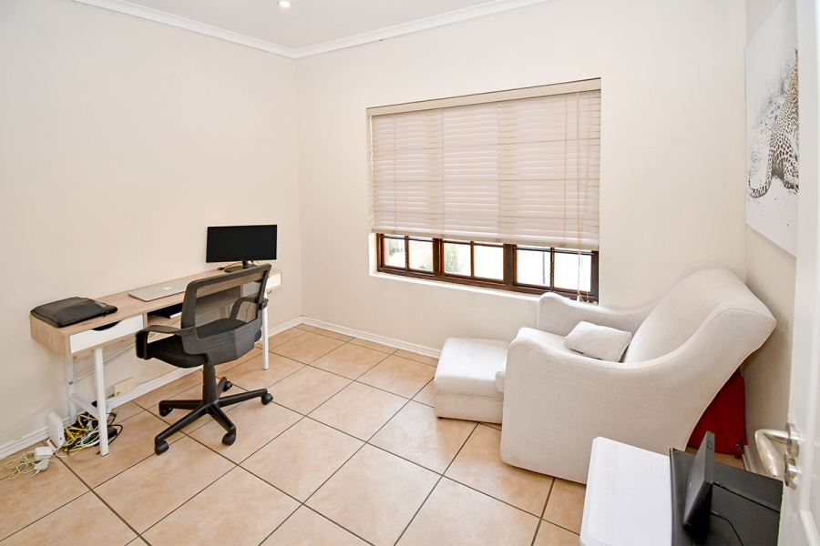 4 Bedroom Property for Sale in Broadacres Gauteng