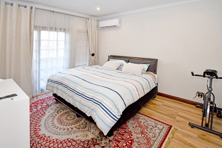 4 Bedroom Property for Sale in Broadacres Gauteng