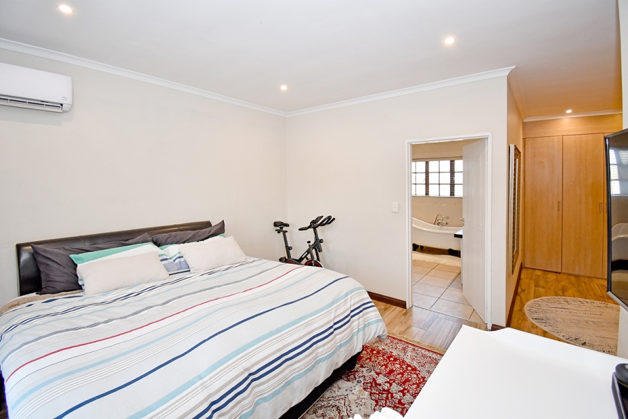 4 Bedroom Property for Sale in Broadacres Gauteng