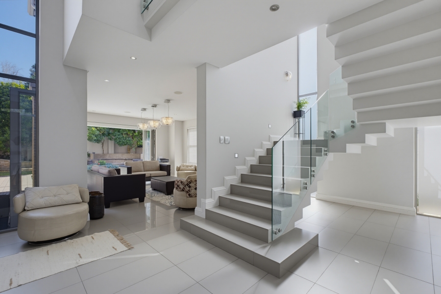 4 Bedroom Property for Sale in Senderwood Gauteng