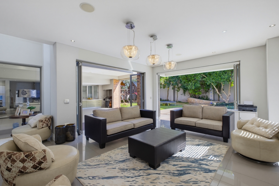 4 Bedroom Property for Sale in Senderwood Gauteng