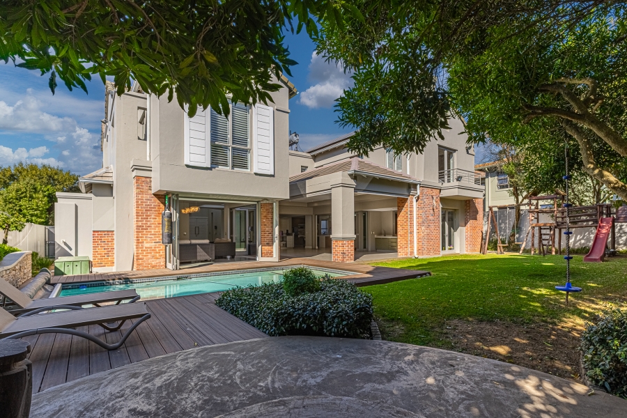 4 Bedroom Property for Sale in Senderwood Gauteng