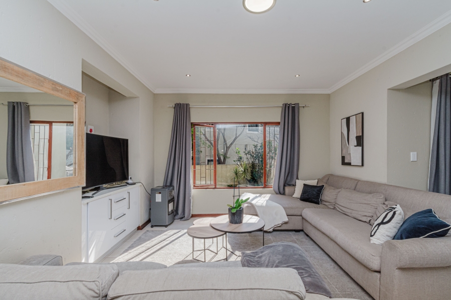 3 Bedroom Property for Sale in Broadacres Gauteng