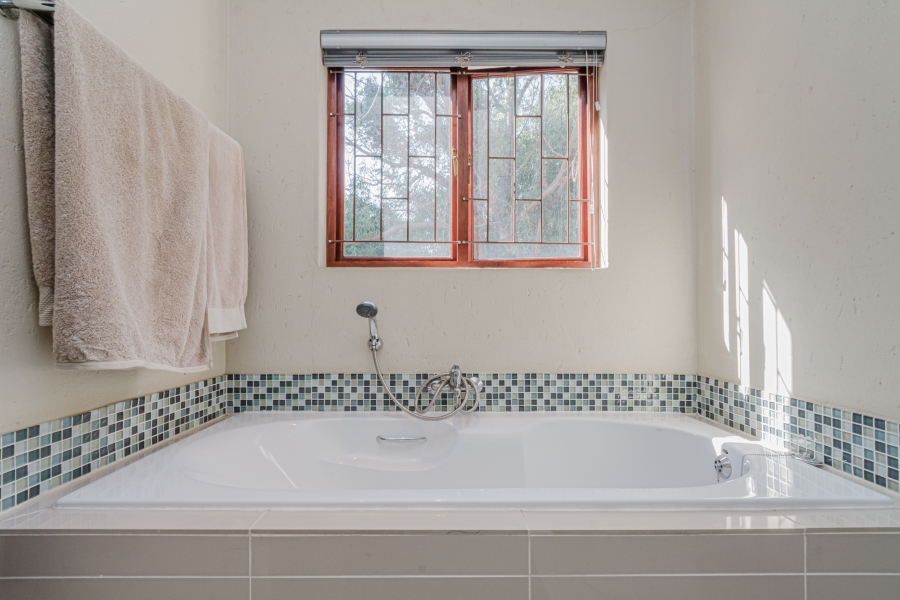 3 Bedroom Property for Sale in Broadacres Gauteng