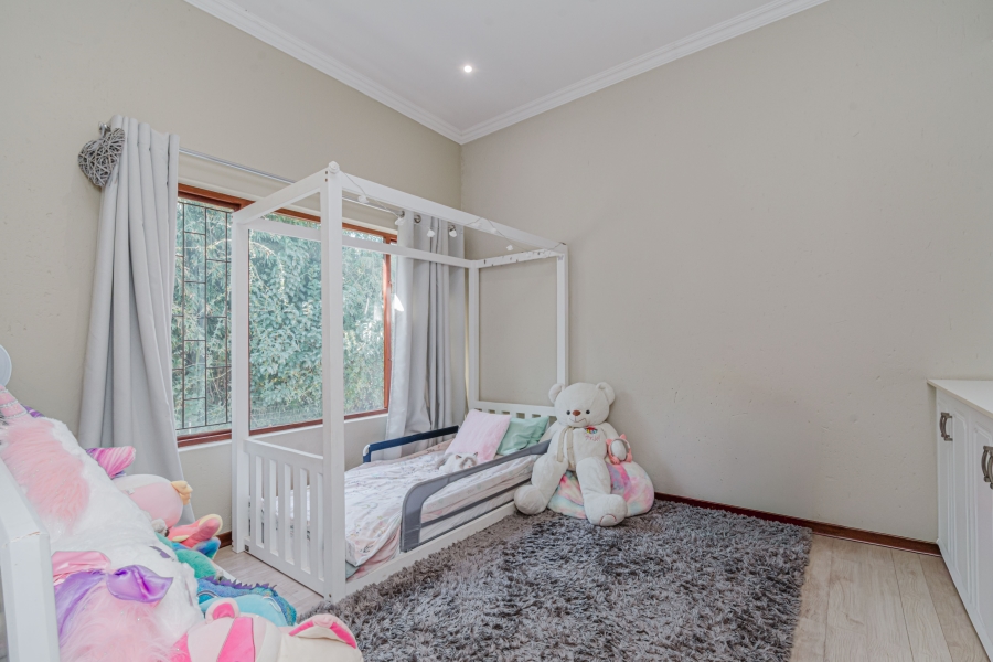3 Bedroom Property for Sale in Broadacres Gauteng