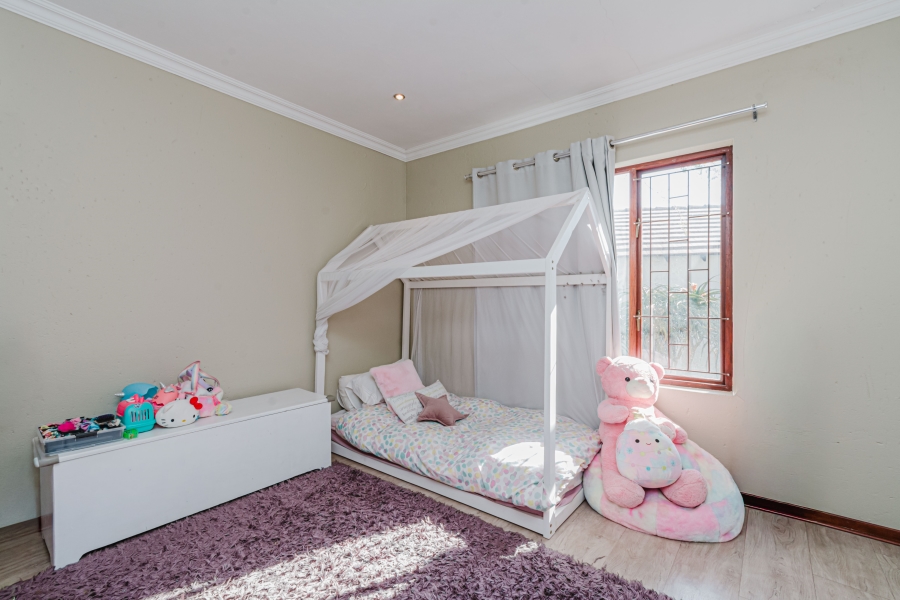 3 Bedroom Property for Sale in Broadacres Gauteng
