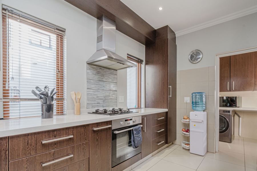 3 Bedroom Property for Sale in Broadacres Gauteng