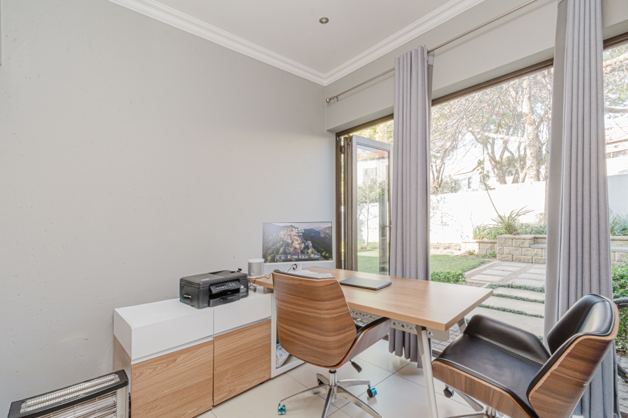 3 Bedroom Property for Sale in Broadacres Gauteng