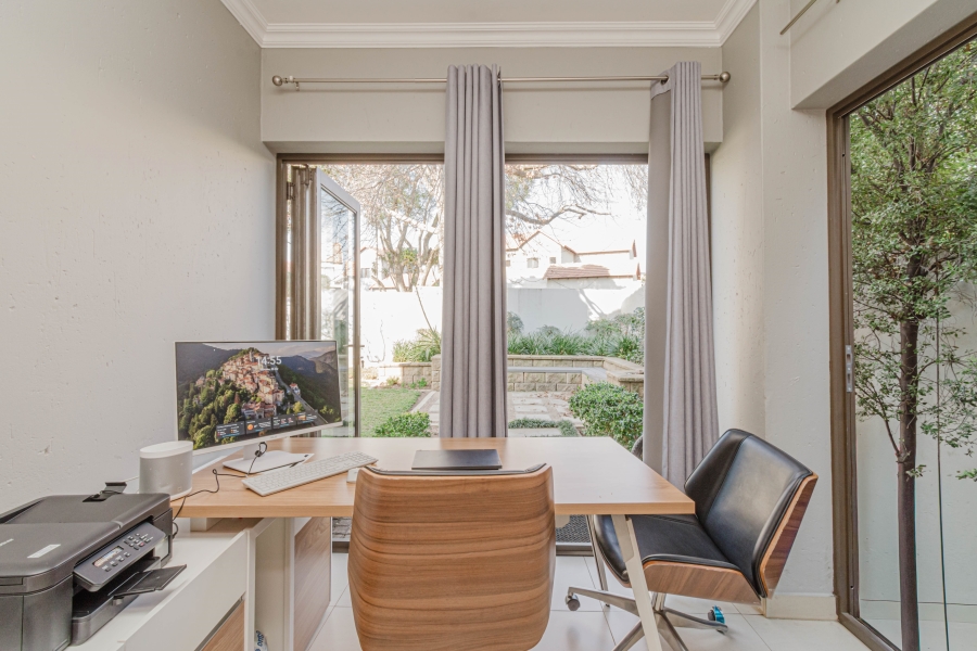 3 Bedroom Property for Sale in Broadacres Gauteng