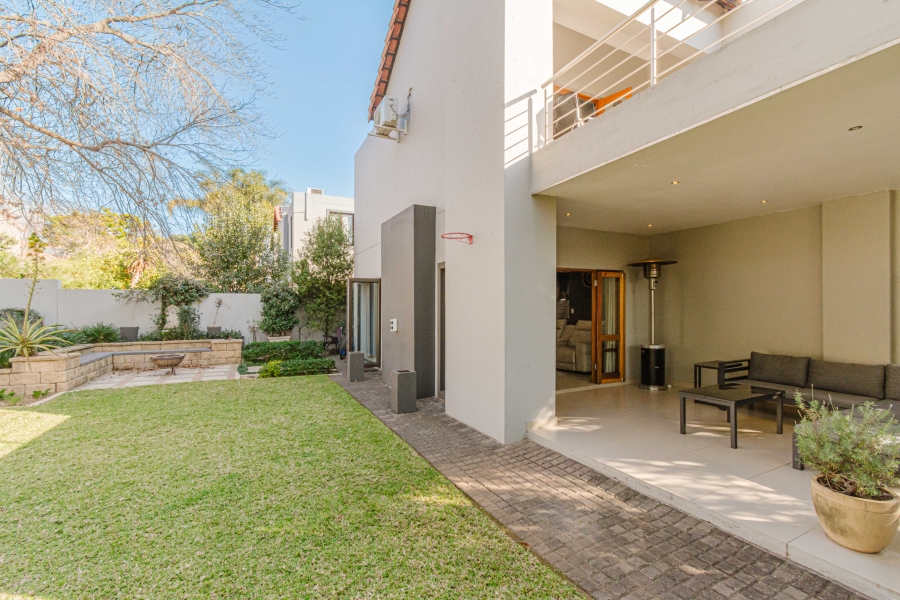3 Bedroom Property for Sale in Broadacres Gauteng