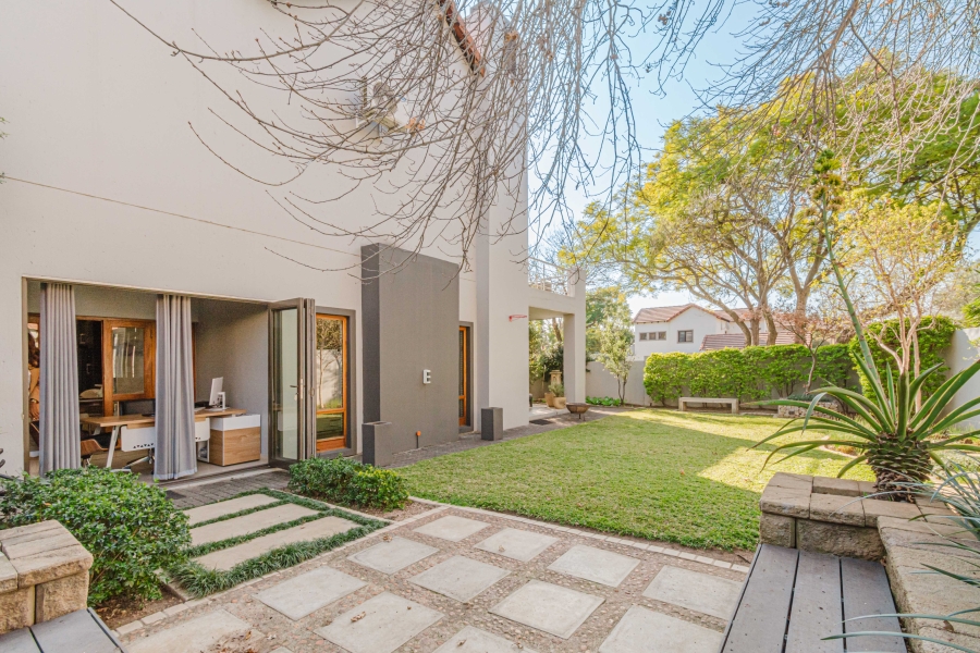 3 Bedroom Property for Sale in Broadacres Gauteng
