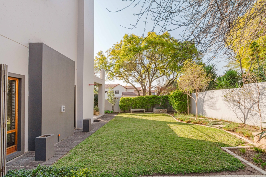 3 Bedroom Property for Sale in Broadacres Gauteng