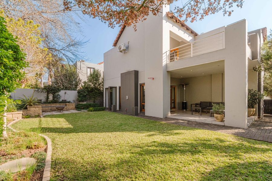 3 Bedroom Property for Sale in Broadacres Gauteng