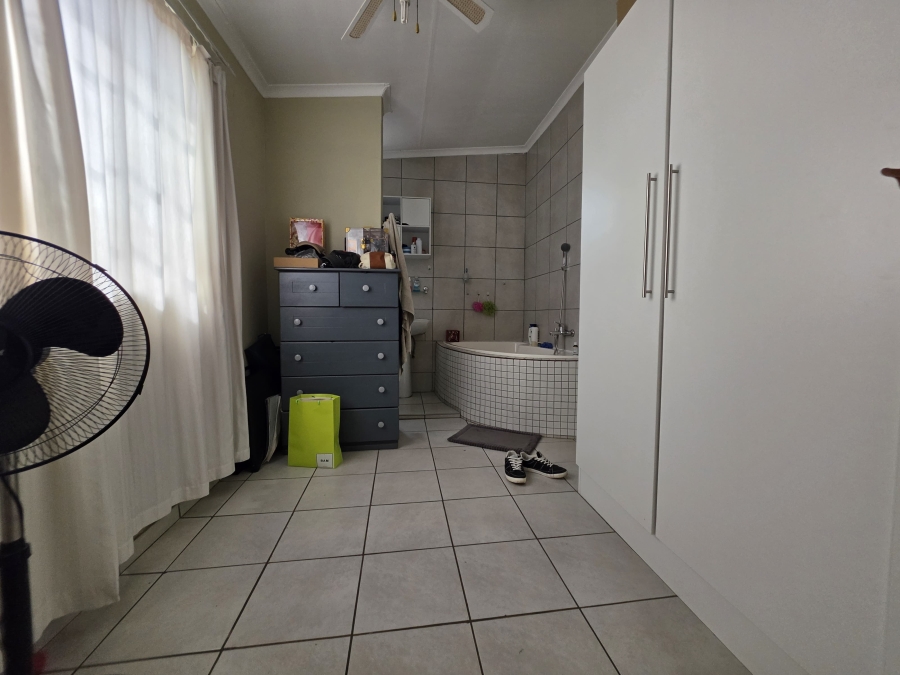 4 Bedroom Property for Sale in Florentia Gauteng