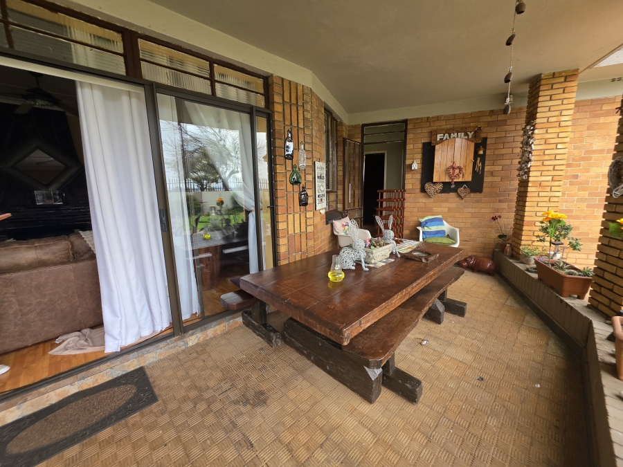 4 Bedroom Property for Sale in Florentia Gauteng