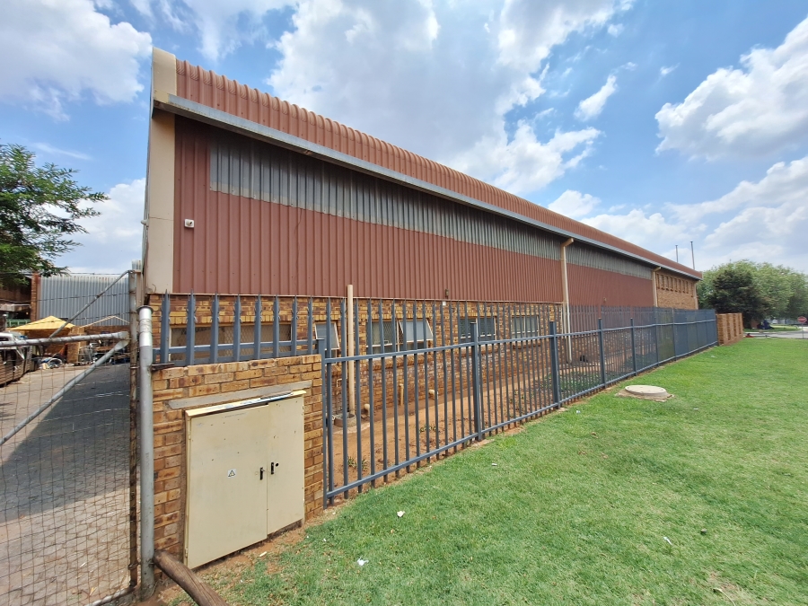 Commercial Property for Sale in Robertville Gauteng