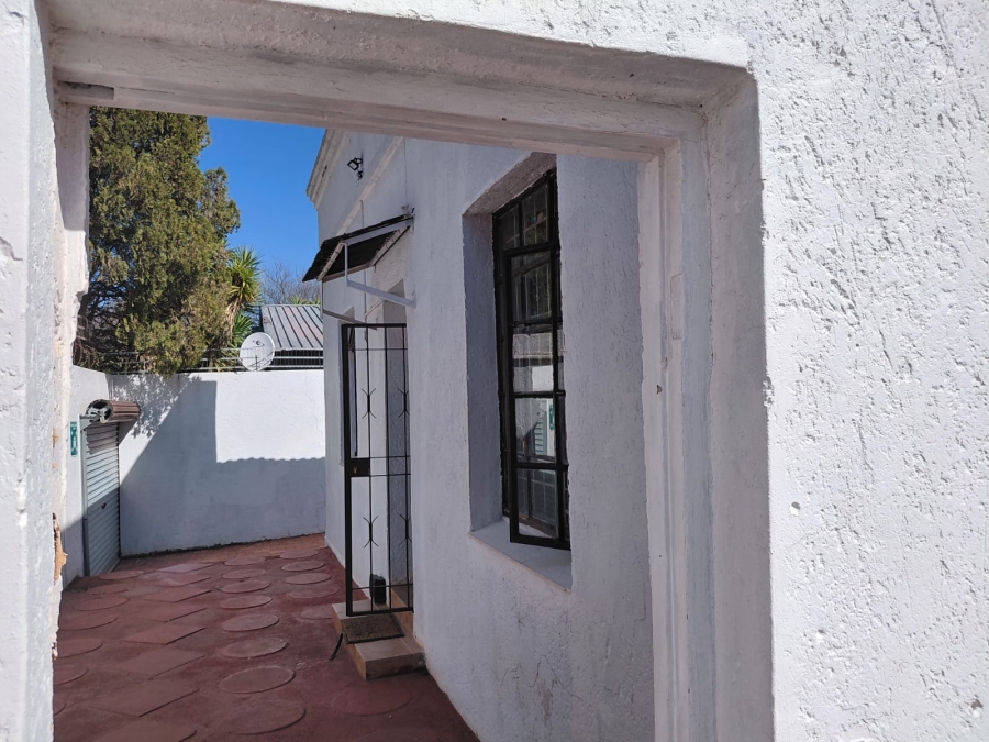 8 Bedroom Property for Sale in Westdene Gauteng