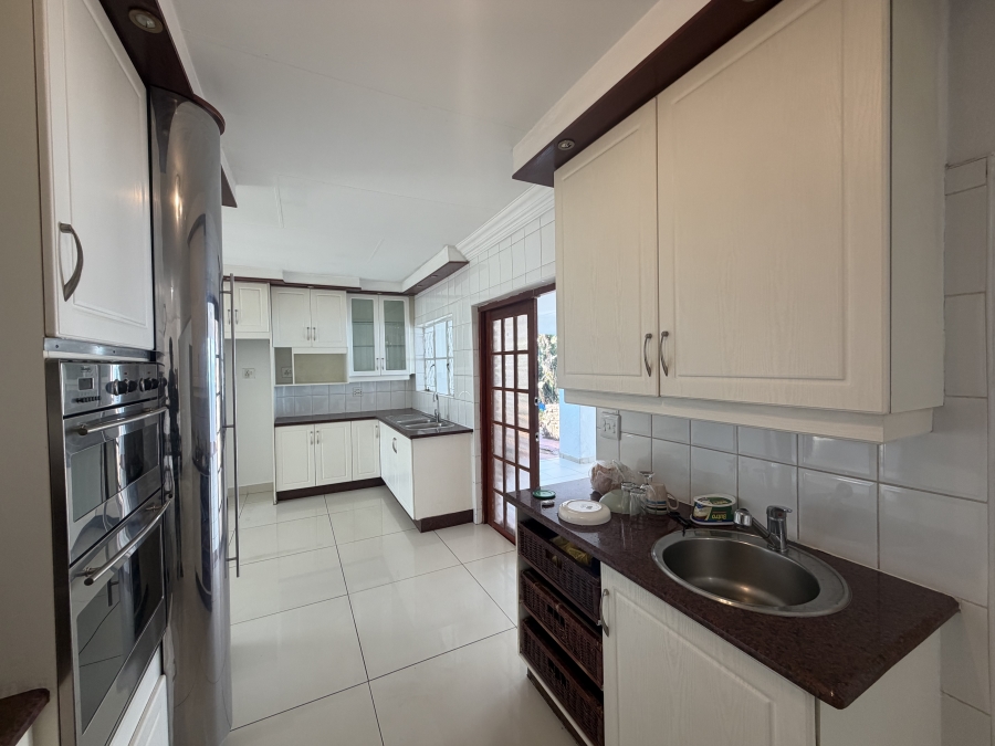 To Let 4 Bedroom Property for Rent in Erasmia Gauteng