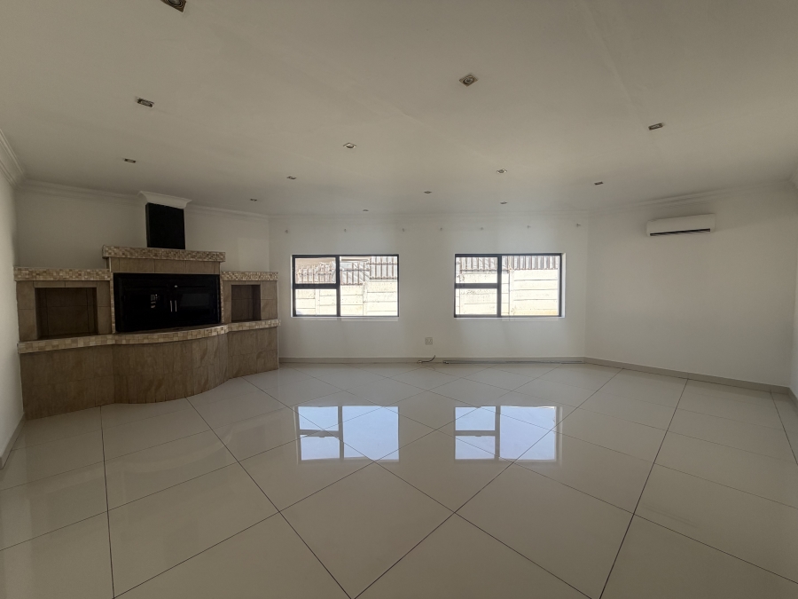 To Let 4 Bedroom Property for Rent in Erasmia Gauteng