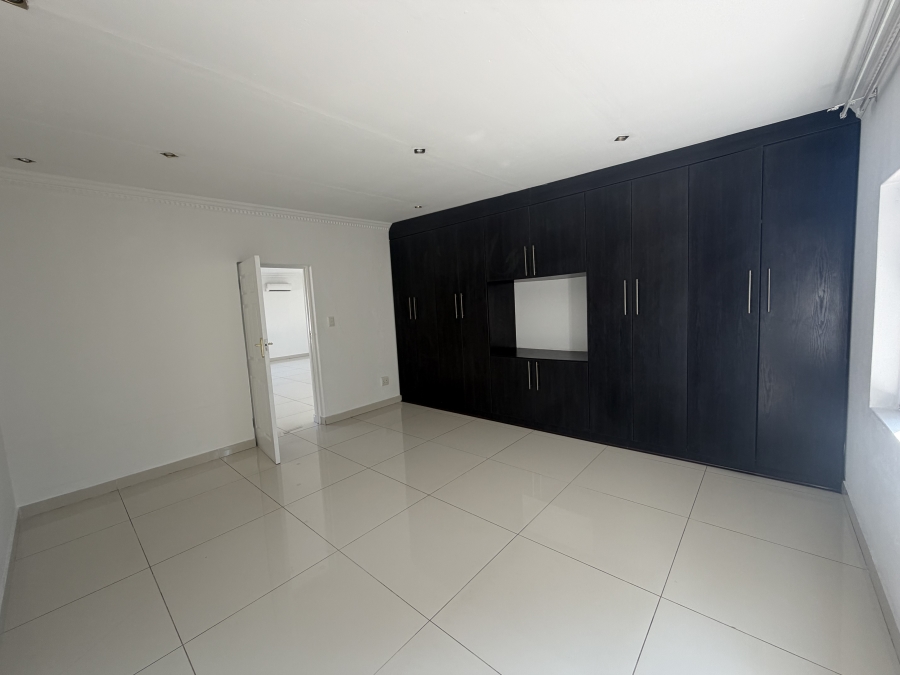 To Let 4 Bedroom Property for Rent in Erasmia Gauteng