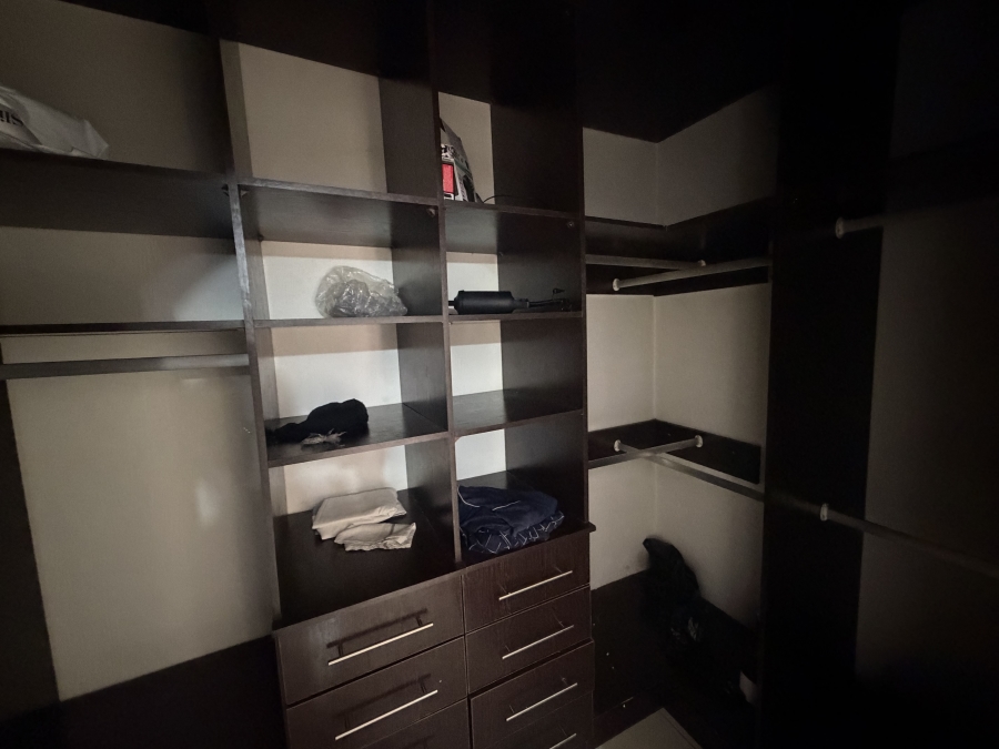 To Let 4 Bedroom Property for Rent in Erasmia Gauteng