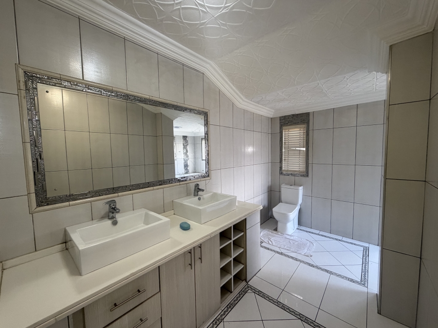 To Let 4 Bedroom Property for Rent in Erasmia Gauteng