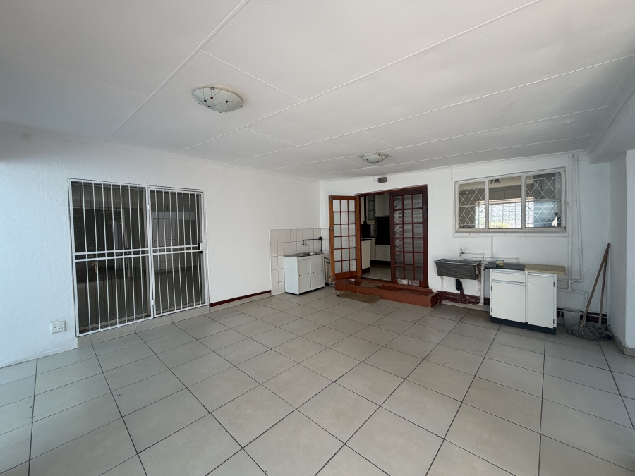 To Let 4 Bedroom Property for Rent in Erasmia Gauteng