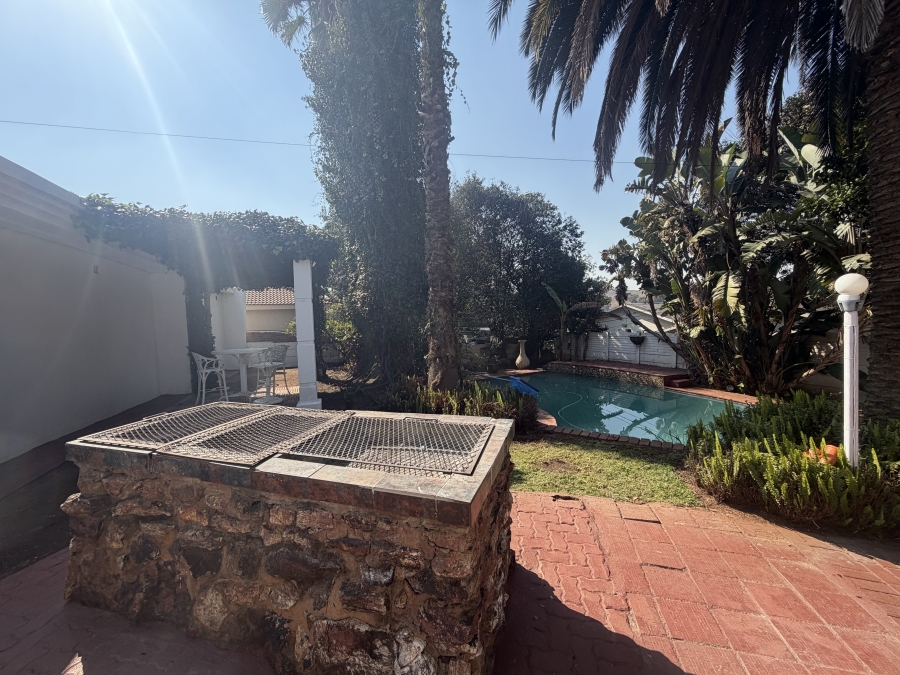 To Let 4 Bedroom Property for Rent in Erasmia Gauteng