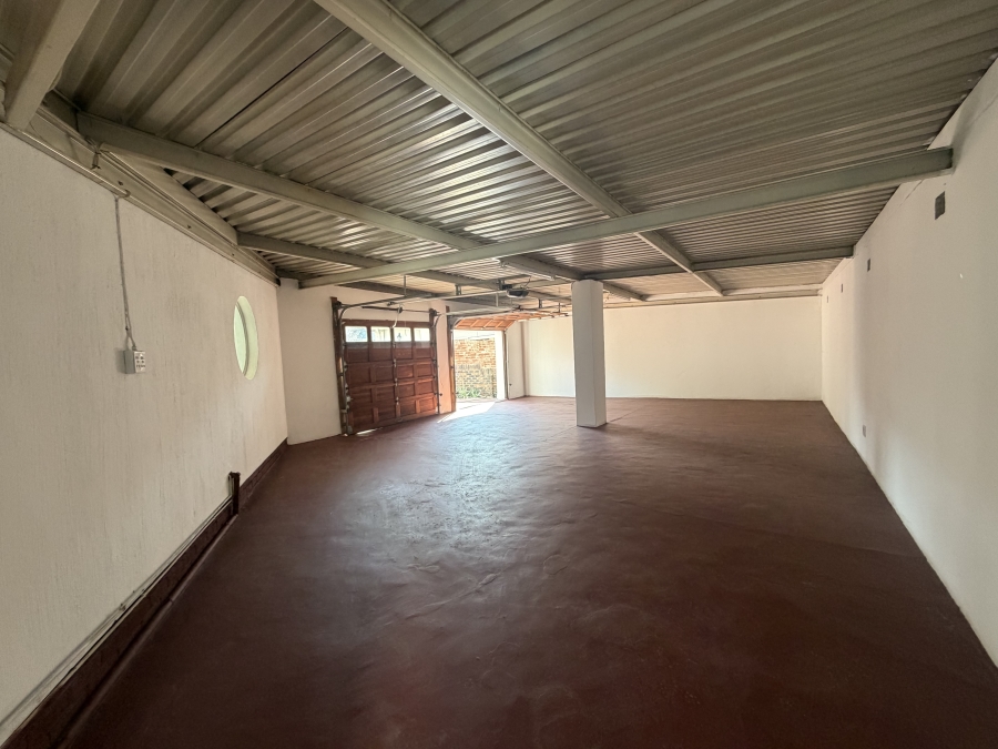 To Let 4 Bedroom Property for Rent in Erasmia Gauteng