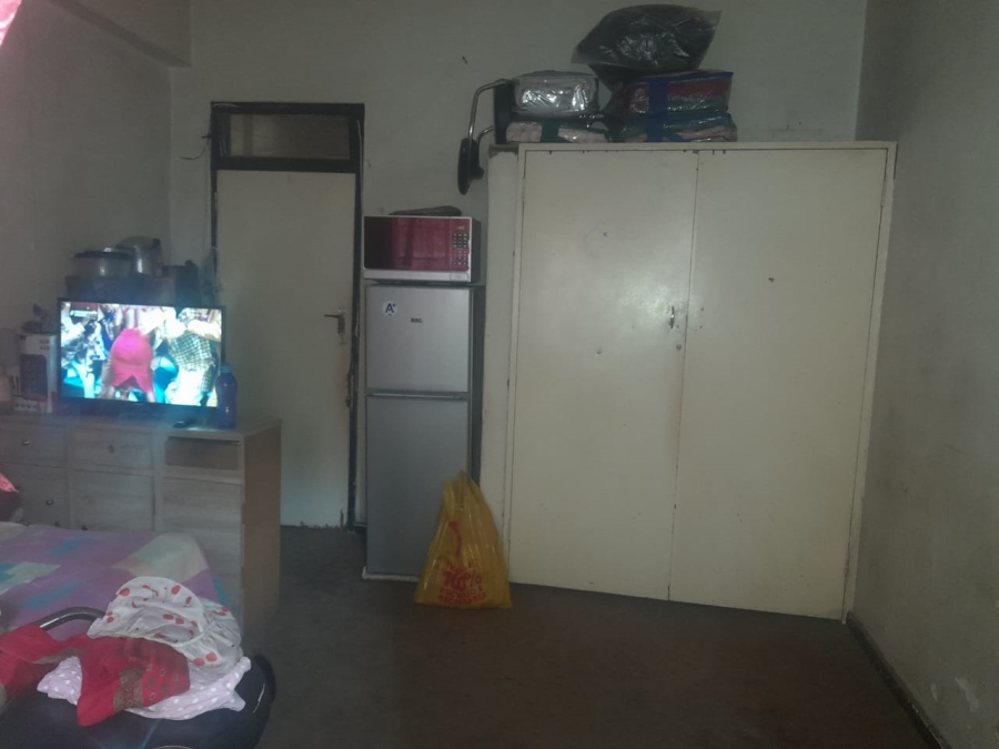 2 Bedroom Property for Sale in Hillbrow Gauteng