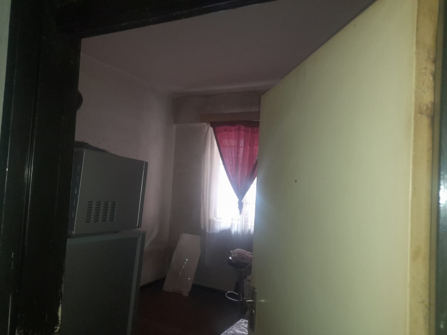 2 Bedroom Property for Sale in Hillbrow Gauteng