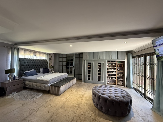 5 Bedroom Property for Sale in Crystal Park Gauteng