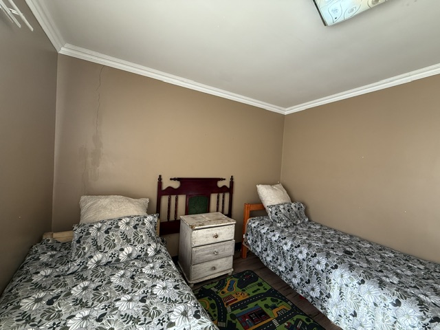 5 Bedroom Property for Sale in Crystal Park Gauteng