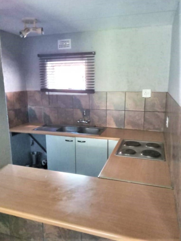 2 Bedroom Property for Sale in Meredale Gauteng