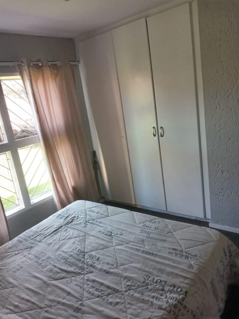 2 Bedroom Property for Sale in Meredale Gauteng