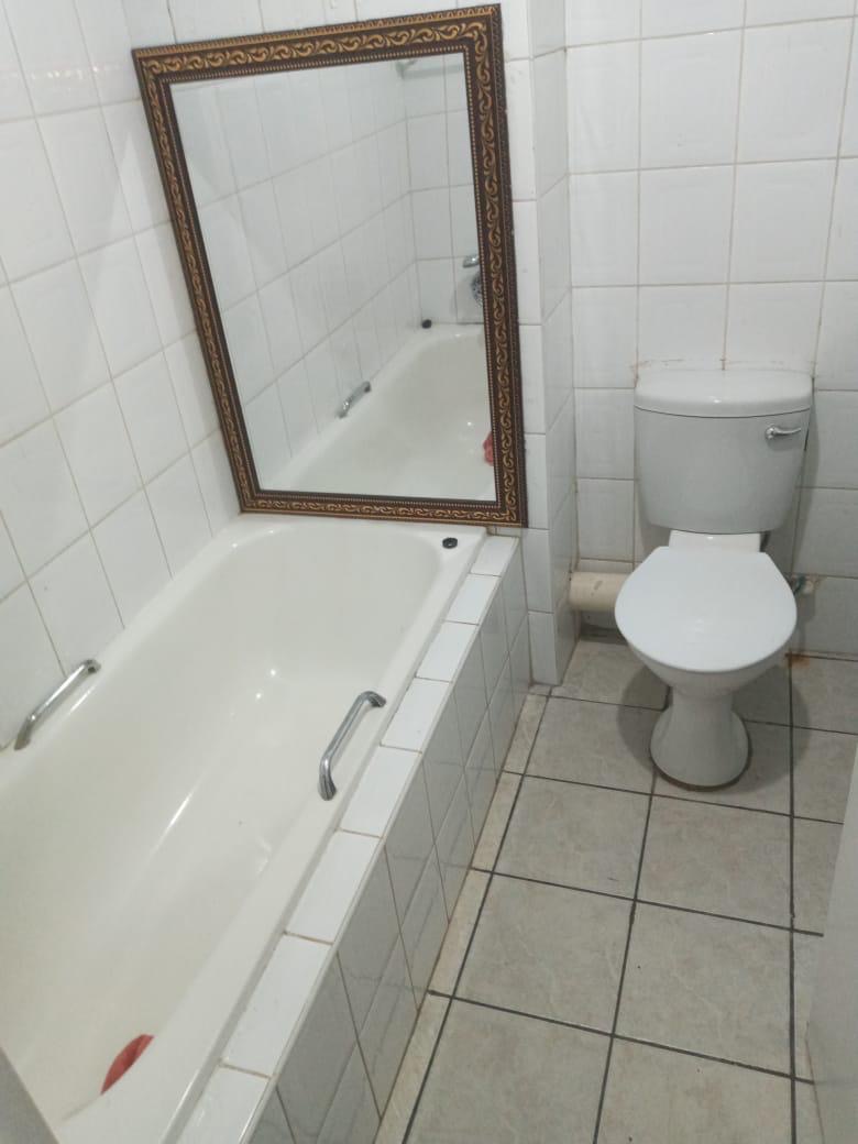 2 Bedroom Property for Sale in Meredale Gauteng