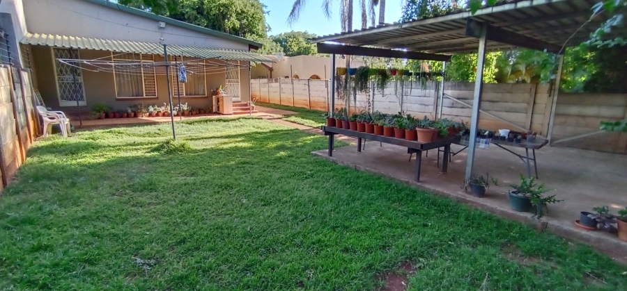 4 Bedroom Property for Sale in Meyerspark Gauteng