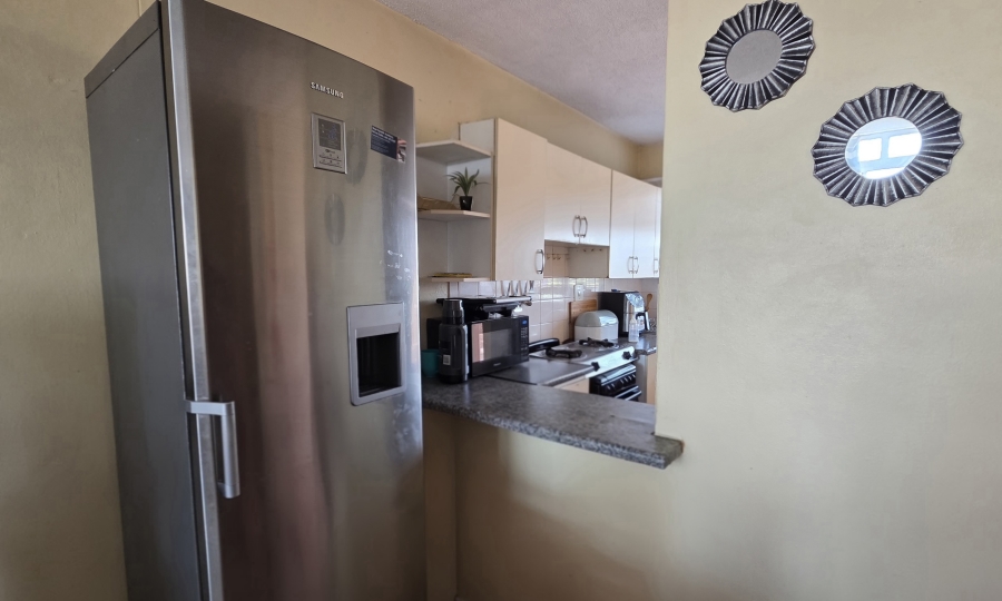 2 Bedroom Property for Sale in Pretoria North Gauteng
